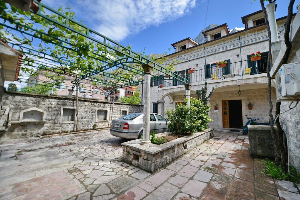Guesthouse Anita Kotor Exterior foto